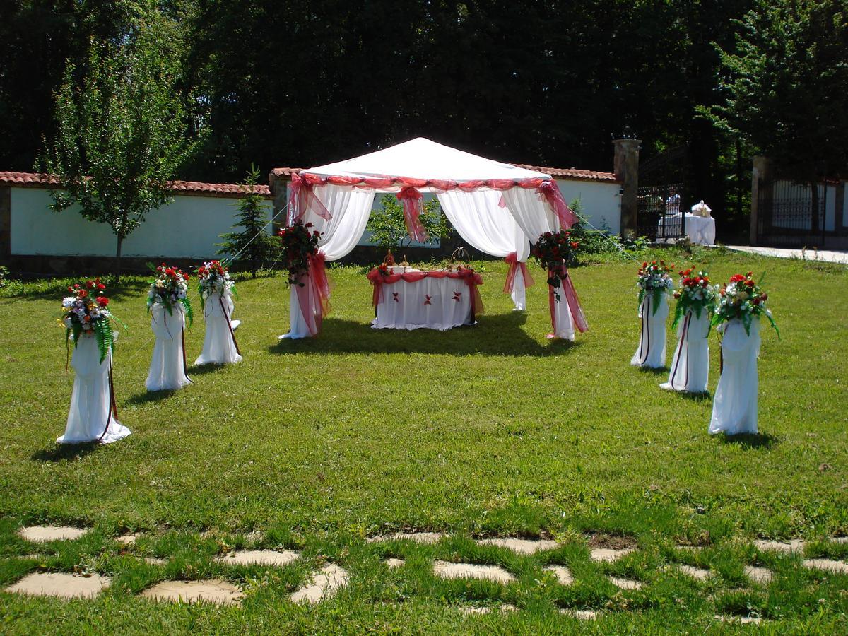 Kovanlika Hotel Razgrad Kültér fotó